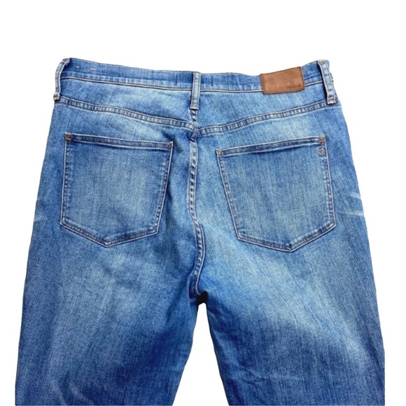 Madewell 10” High Rise Skinny Jeans Tulip Hem Edition - Picture 6 of 9